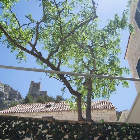 House Nataniel In Omis Near Sea Apartment Екстериор снимка