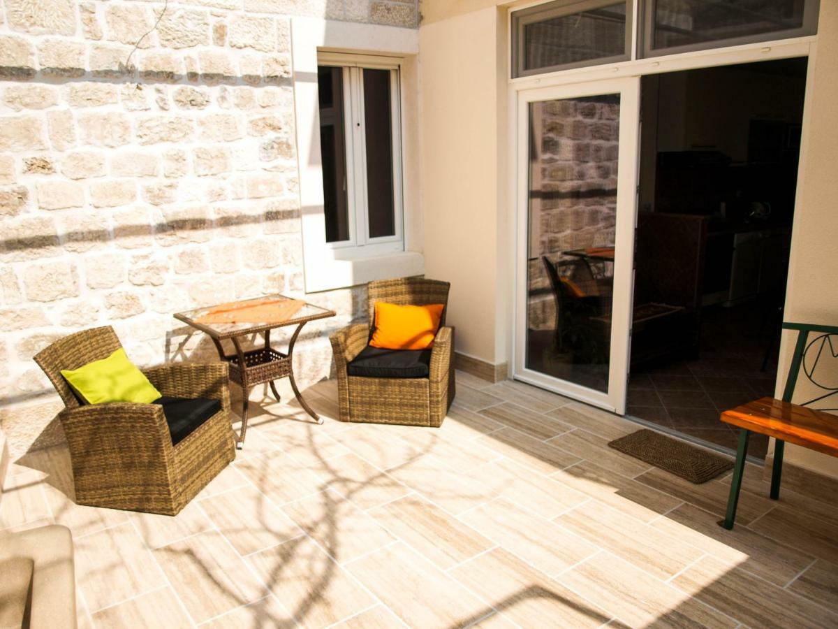 House Nataniel In Omis Near Sea Apartment Екстериор снимка
