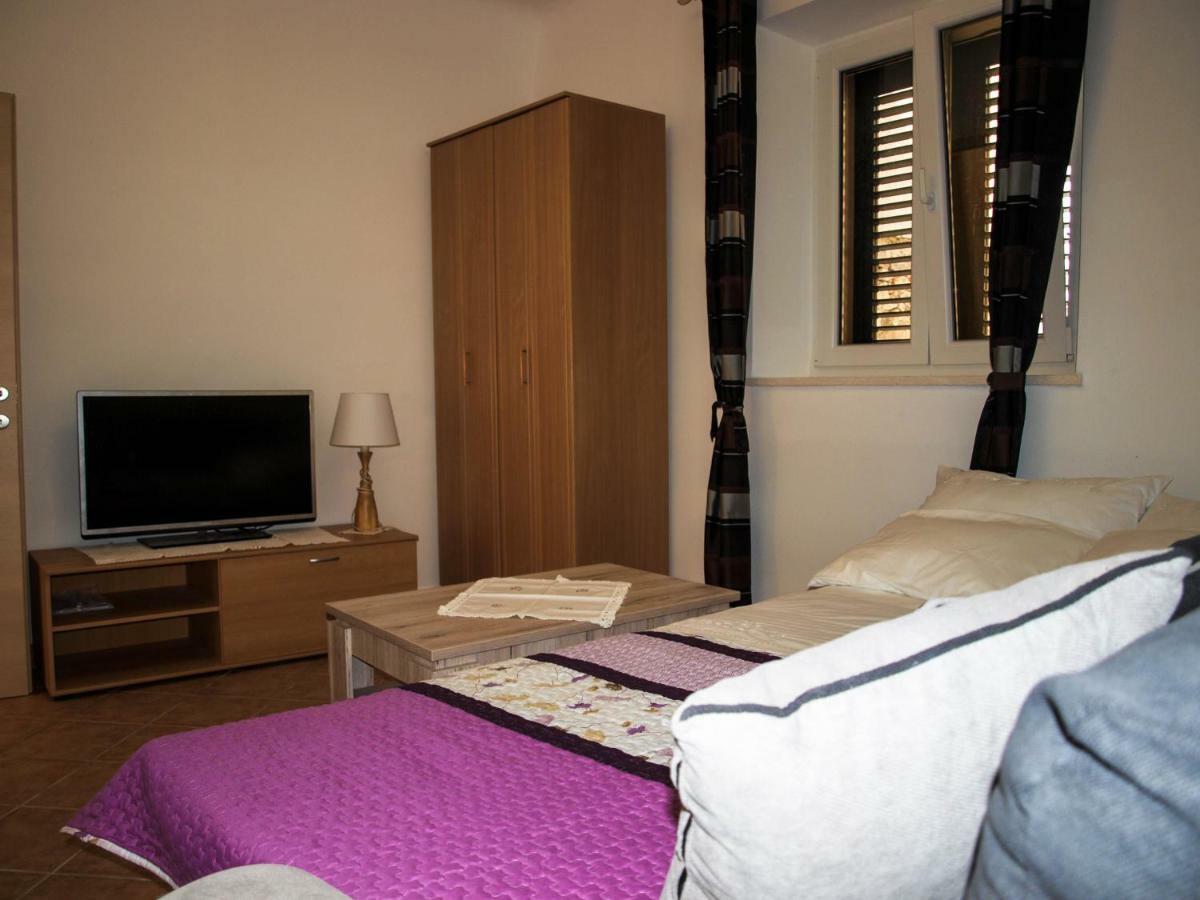 House Nataniel In Omis Near Sea Apartment Екстериор снимка
