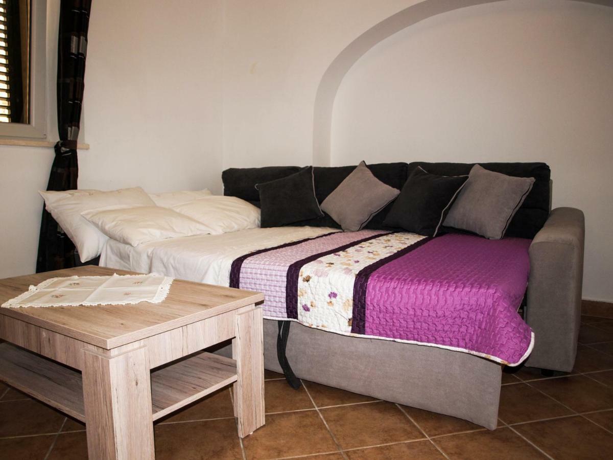 House Nataniel In Omis Near Sea Apartment Екстериор снимка