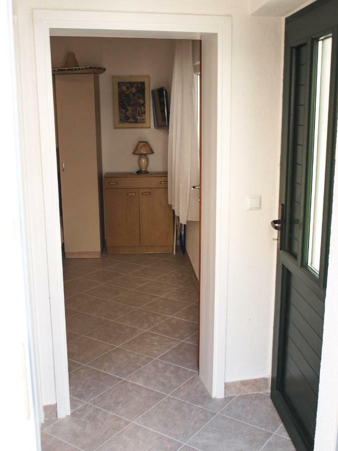 House Nataniel In Omis Near Sea Apartment Екстериор снимка