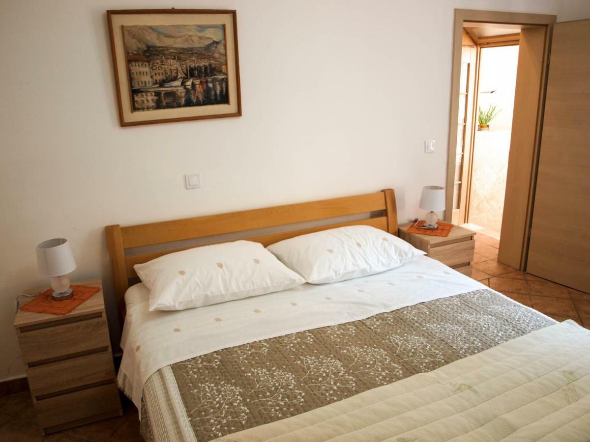 House Nataniel In Omis Near Sea Apartment Екстериор снимка