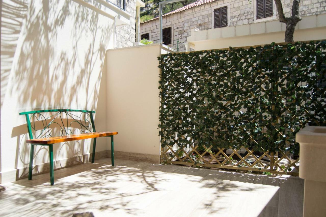 House Nataniel In Omis Near Sea Apartment Екстериор снимка