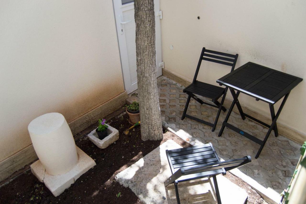 House Nataniel In Omis Near Sea Apartment Екстериор снимка